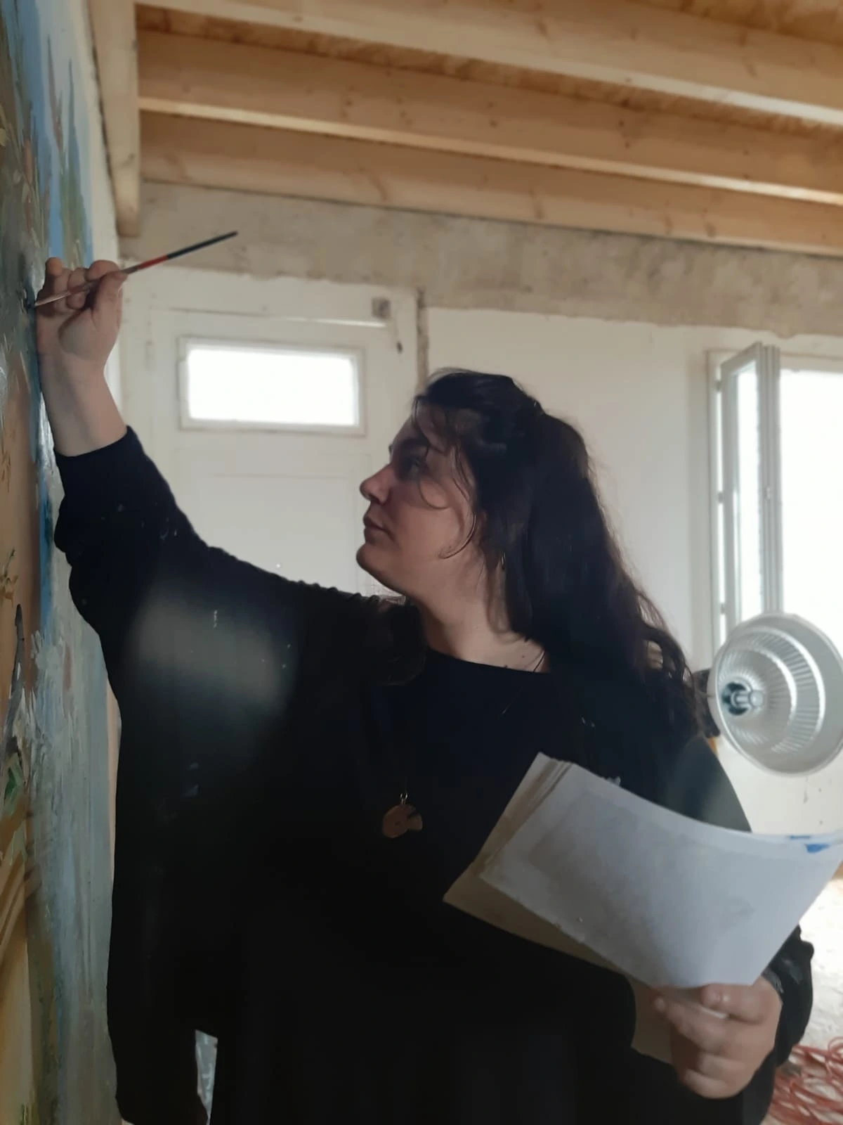 Photo de l'artisane Agathe Saumet-Roche en pleine activité Agathe Saumet-Roche